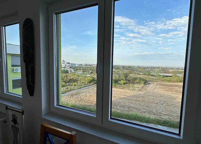 Tranquil Across The Bridge * 诺威萨